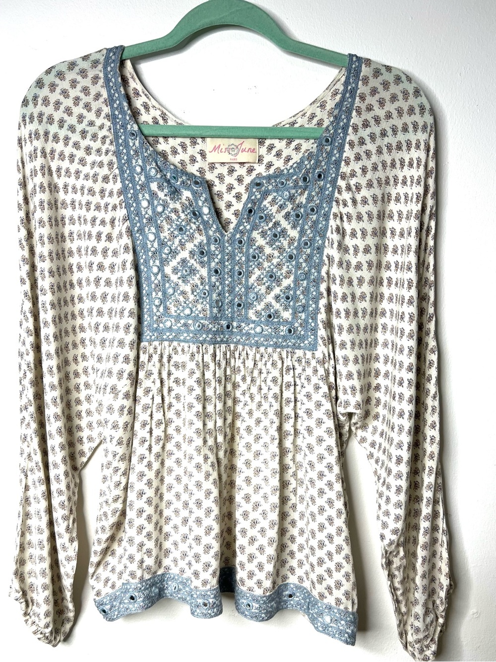 Miss June Paris Ivory Peasant Blouse  Blue Embroidered Yoke Top SZ M EUC